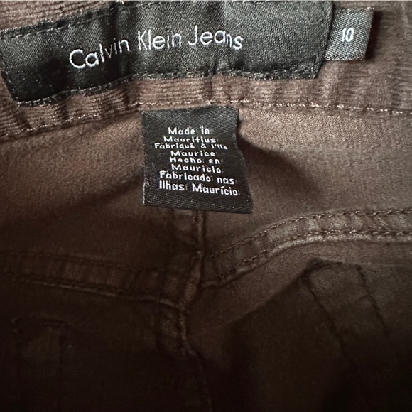 Calvin Klein Short 26” inseam  Stretchy Corduroy Jeans (10) - Picture 5 of 10